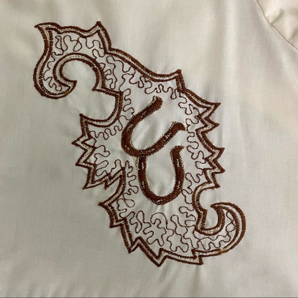 Vintage Offf White Embroidered Pearl Snap Button Down Shirt Size Medium. - Picture 3 of 6